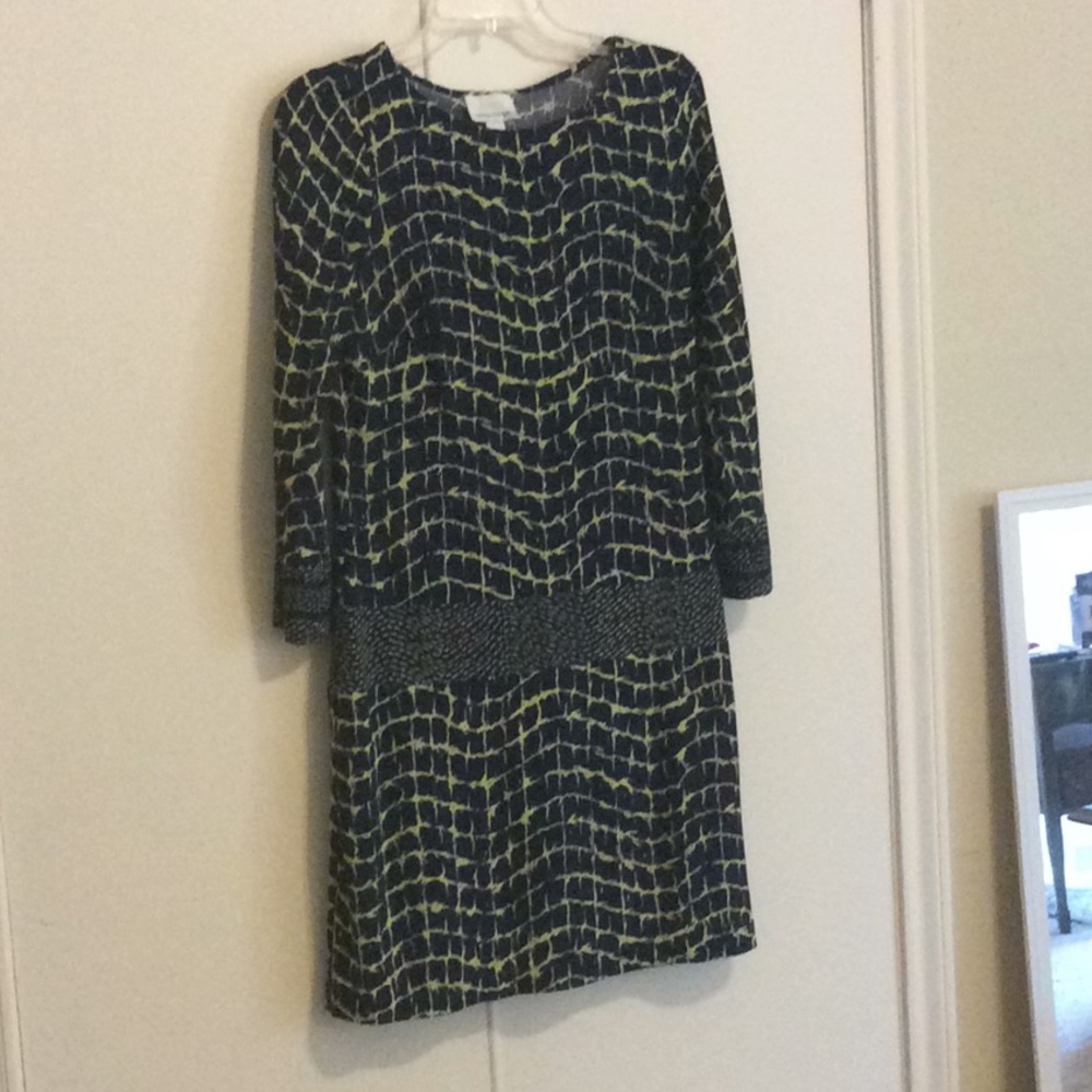 Donna Morgan dress, Size 4. Excellent, LIKE NEW,
